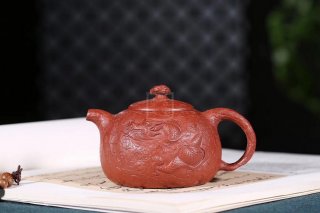 《魚化龍供春》宜興紫砂壺高級(jí)工藝美術(shù)師手工茶壺茶具大紅袍供春 《魚化龍供春》宜興紫砂壺高級(jí)工藝美術(shù)師手工茶壺茶具大紅袍供春