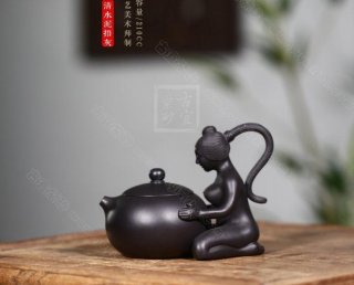 《美人出浴》 《美人出浴》